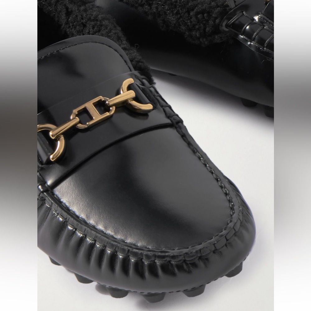 NWT TODS GOMMINO MACRO EMBELLISHED SHEARLING TRIMMED LEATHER LOAFERS - Picture 2 of 9